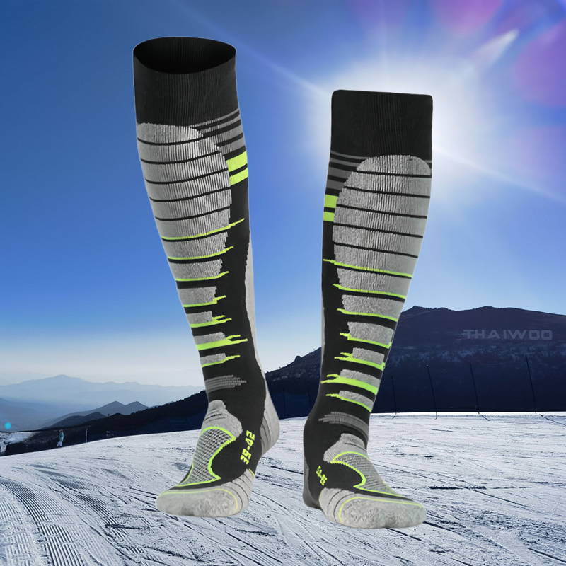 ميرينو الصوف التزلج الجوارب ال - مراجعة Thermal Sock Merino وسعره