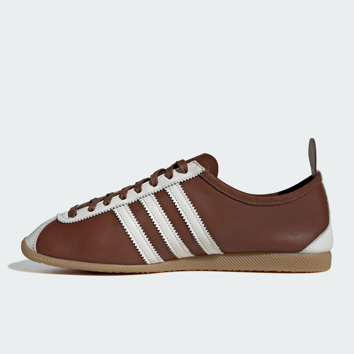حذاء رياضي خفيف الوزن للجنسين  - مراجعة Adidas Shoes Samba وسعره