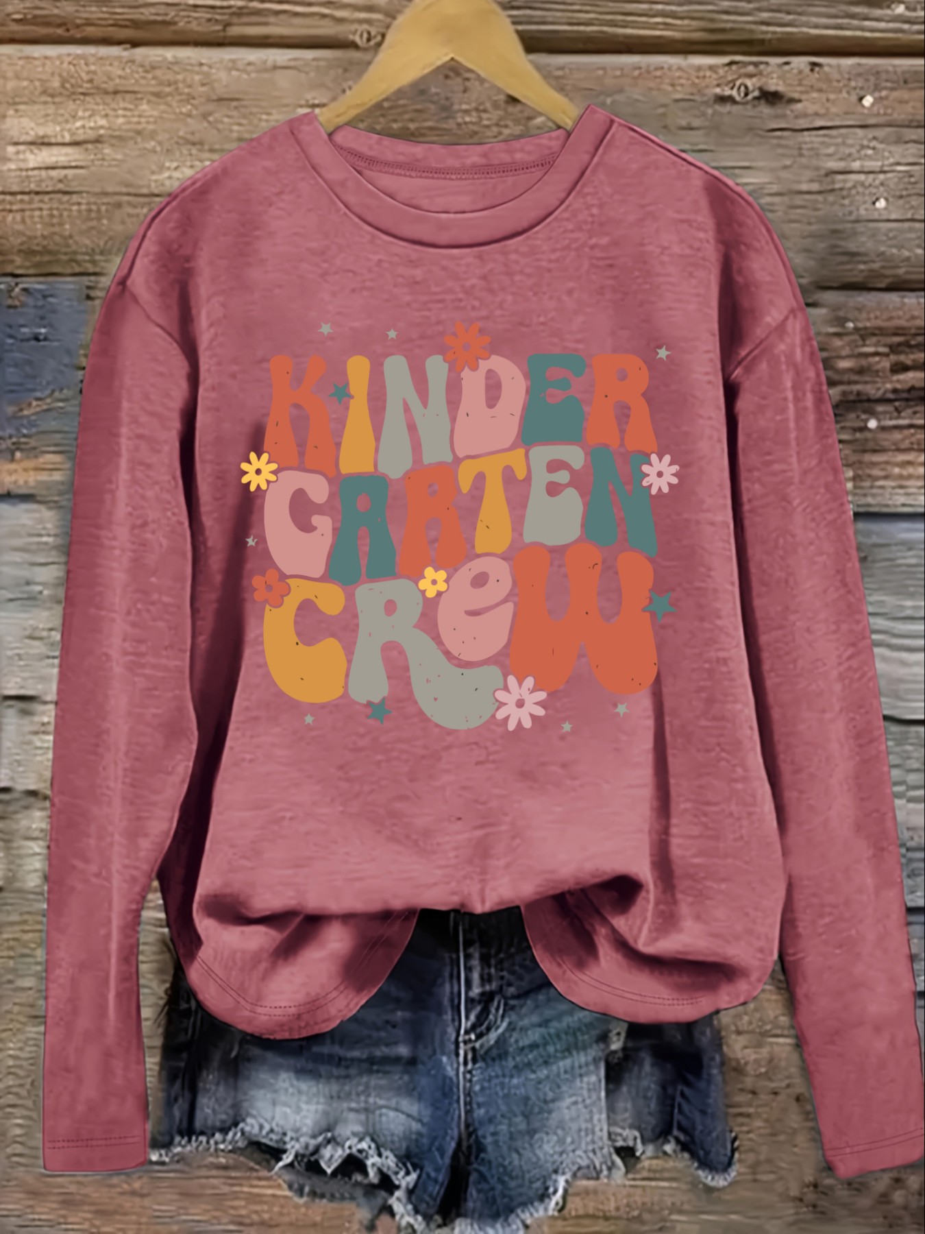 تي شيرت نسائي كاجوال بأكمام طو - مراجعة Winter Clothing Kindergarten وسعره