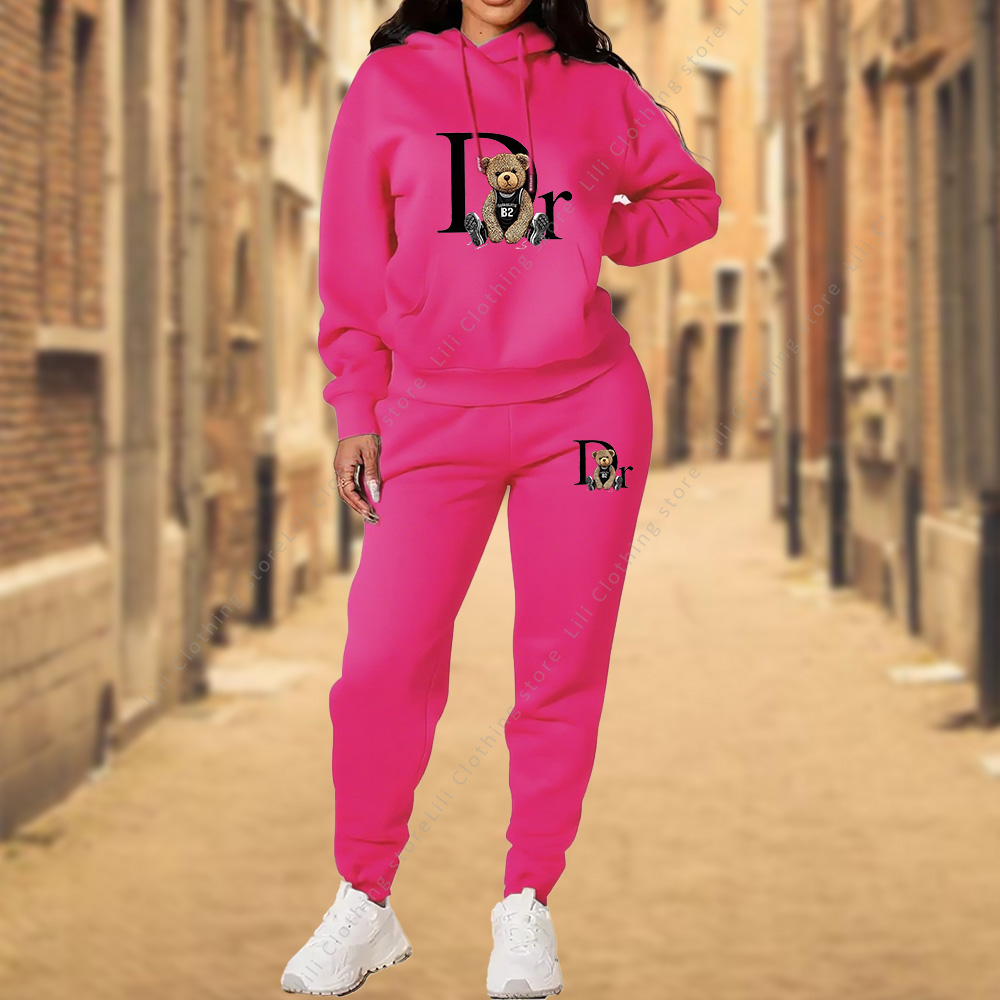 المرأة TrackSuit الجمالية مصمم - مراجعة Winter Clothing Kit وسعره