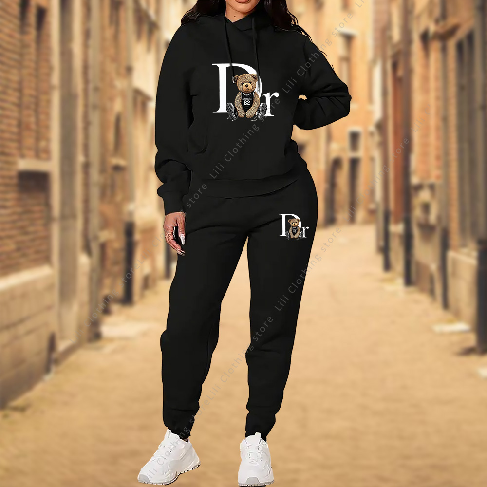 المرأة TrackSuit الجمالية مصمم - مراجعة Winter Clothing Kit وسعره
